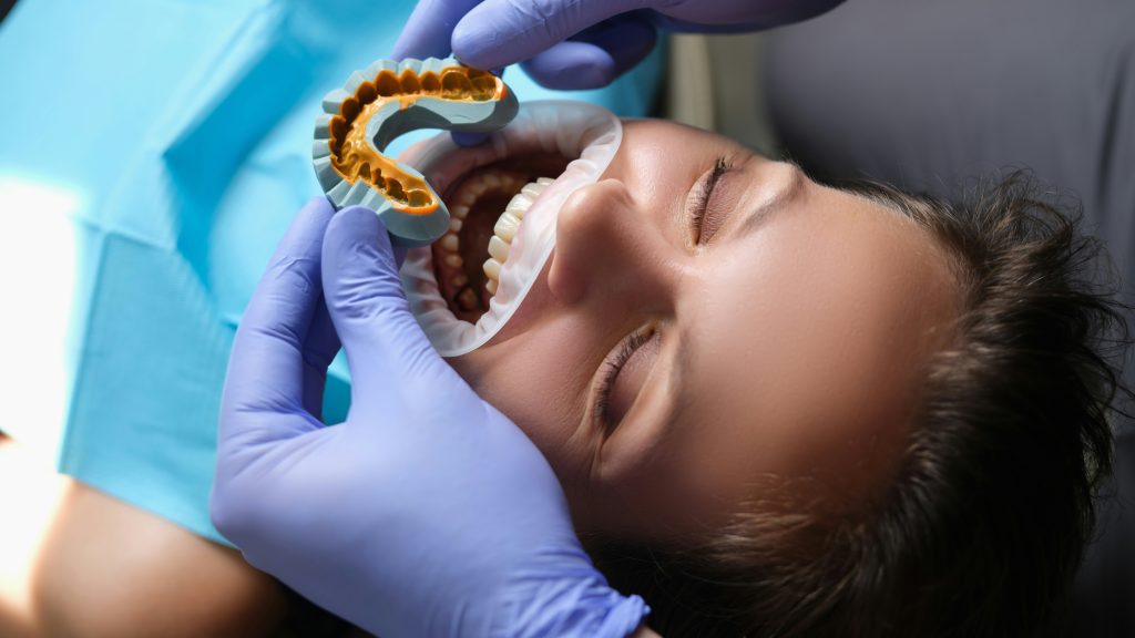 What should i look for in a private denture clinic?