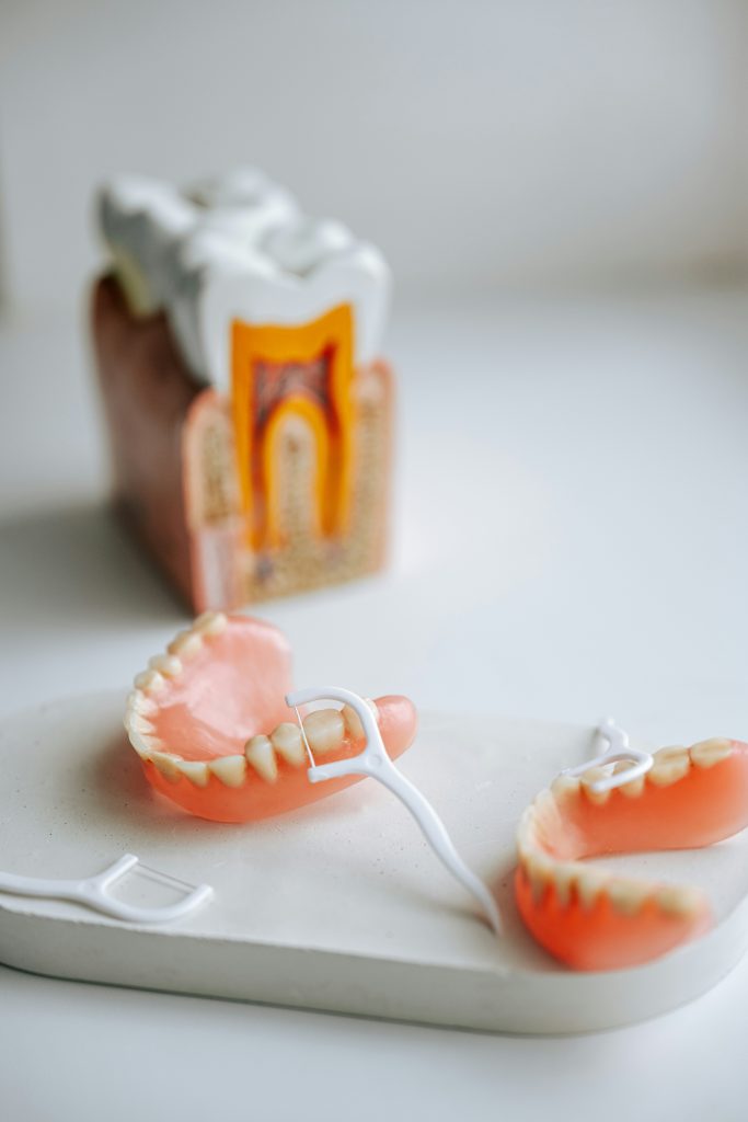 What is a mobile denture clinic?