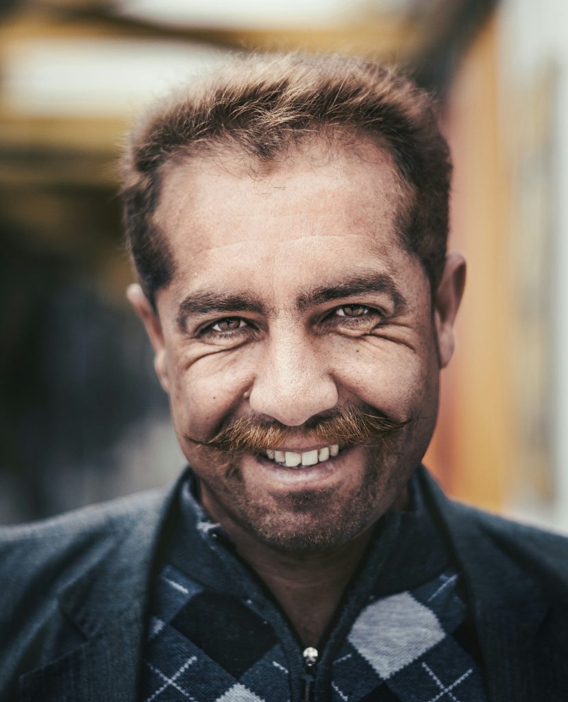 How do i explain dentures in another language if i need help? How do i explain dentures in another language if i need help?